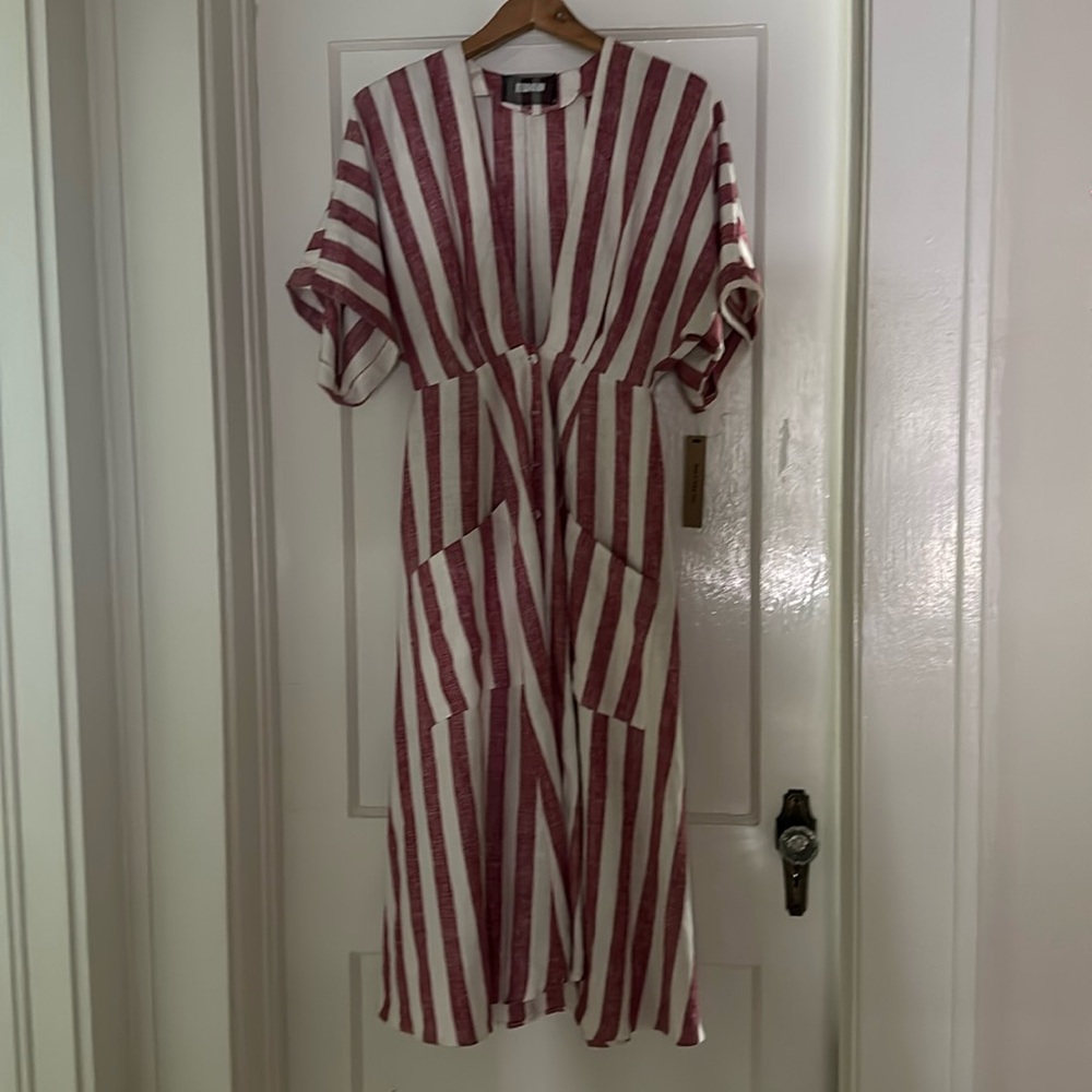reformation button down low v-neck striped dress size 2. never been worn.
